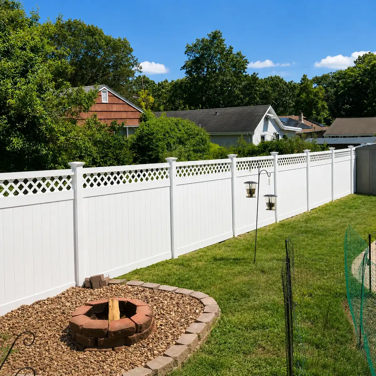 White Vinyl Privacy Fence with Lattice Top