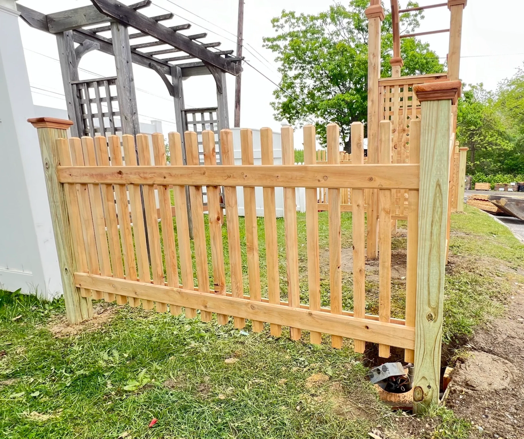 Cedar Picket